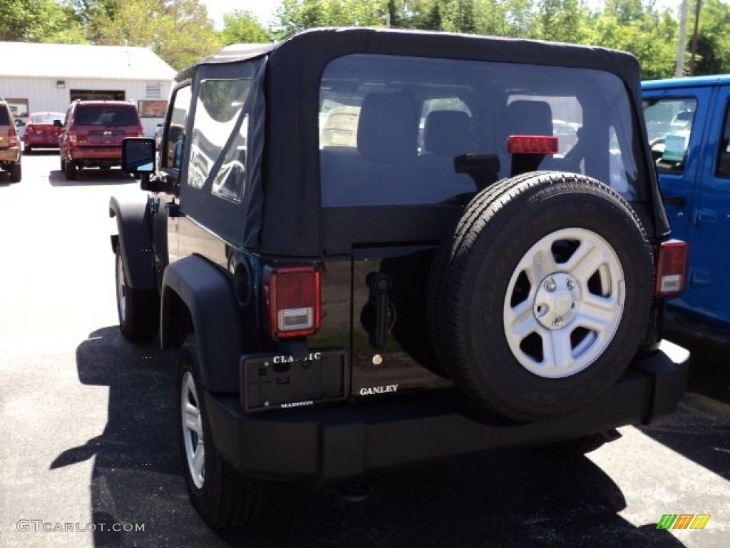 2011 Wrangler Sport 4x4 - Black / Black photo #4