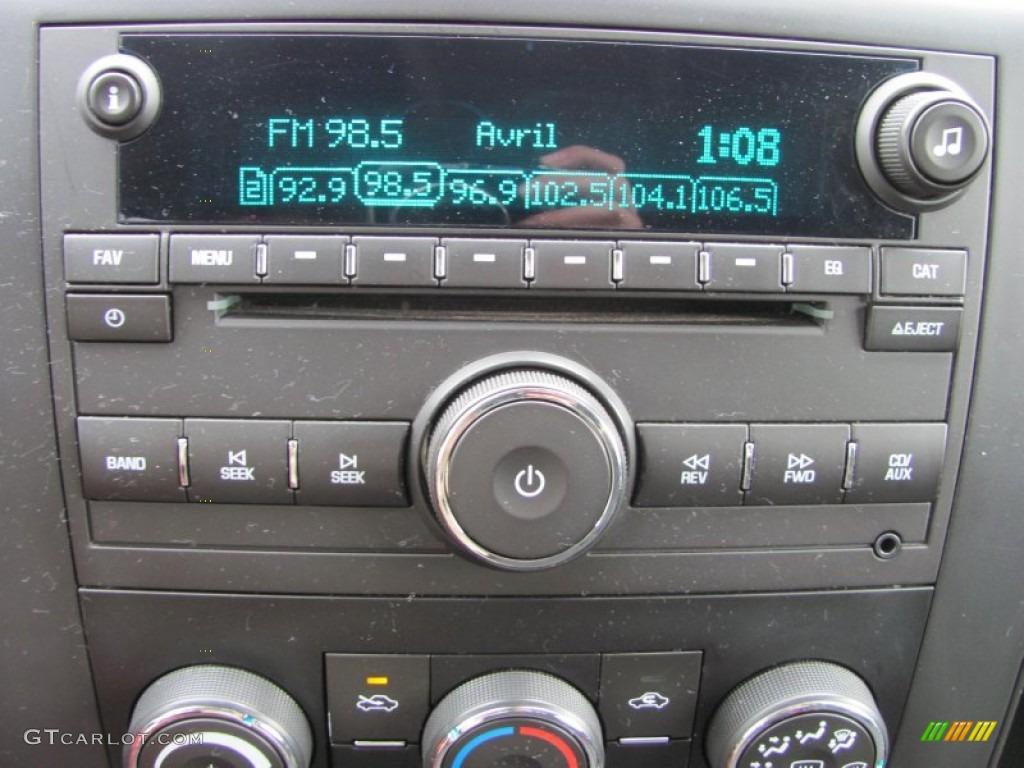 2007 Chevrolet Silverado 1500 LT Crew Cab Controls Photo #50067052
