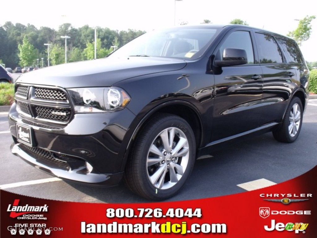 Brilliant Black Crystal Pearl Dodge Durango