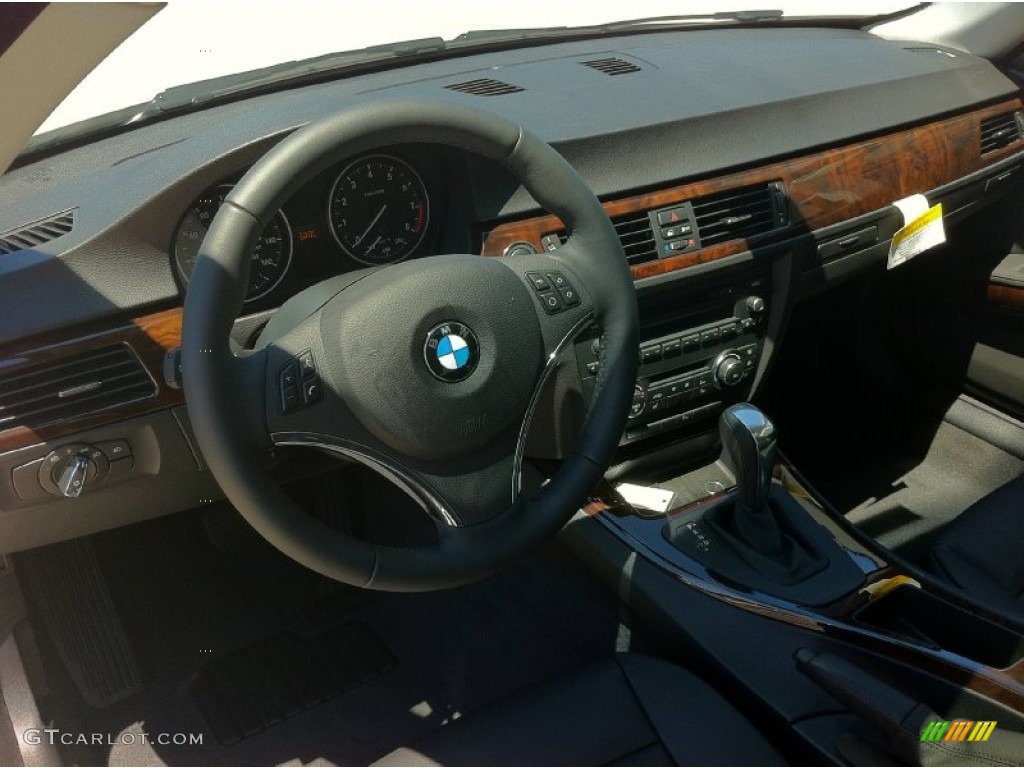 2011 BMW 3 Series 328i xDrive Coupe Black Dashboard Photo #50070040