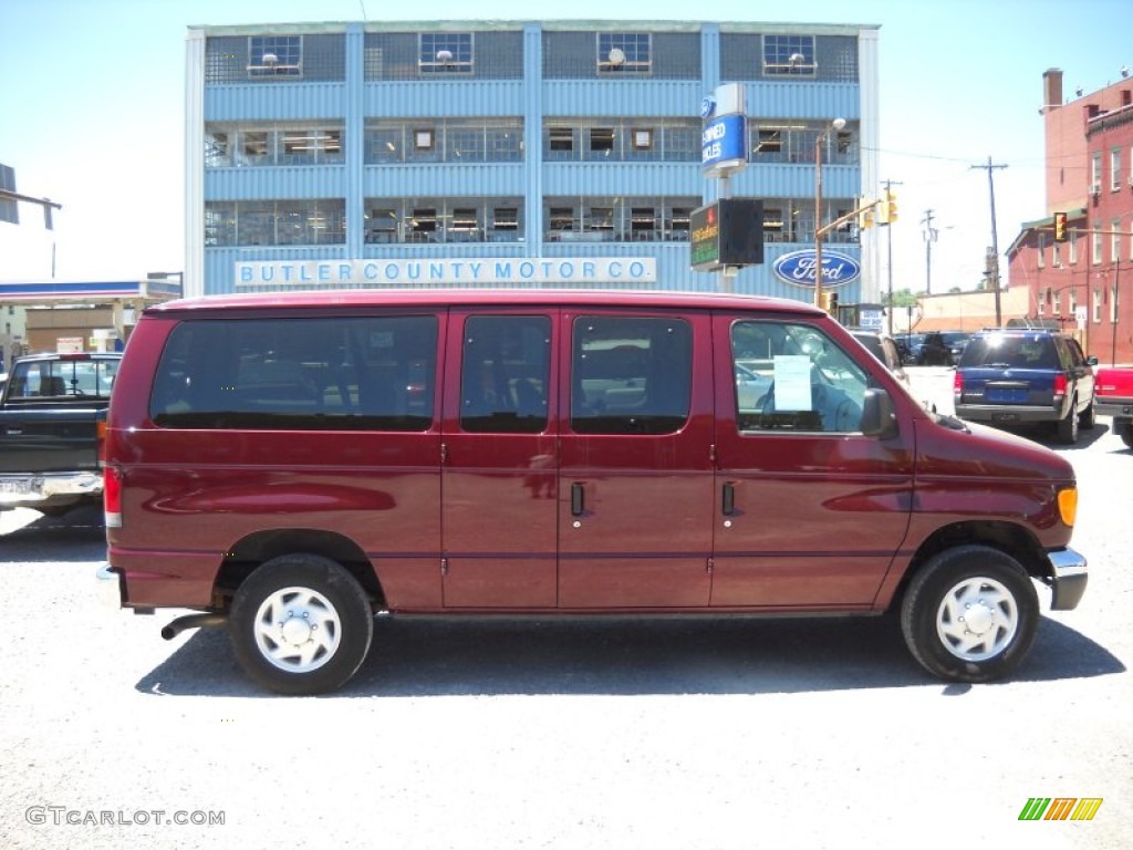 2007 E Series Van E150 Passenger - Dark Toreador Red Metallic / Medium Flint Grey photo #1