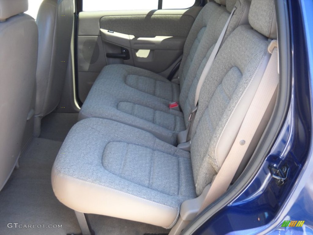 2004 Explorer XLS 4x4 - Dark Blue Pearl Metallic / Medium Parchment photo #12