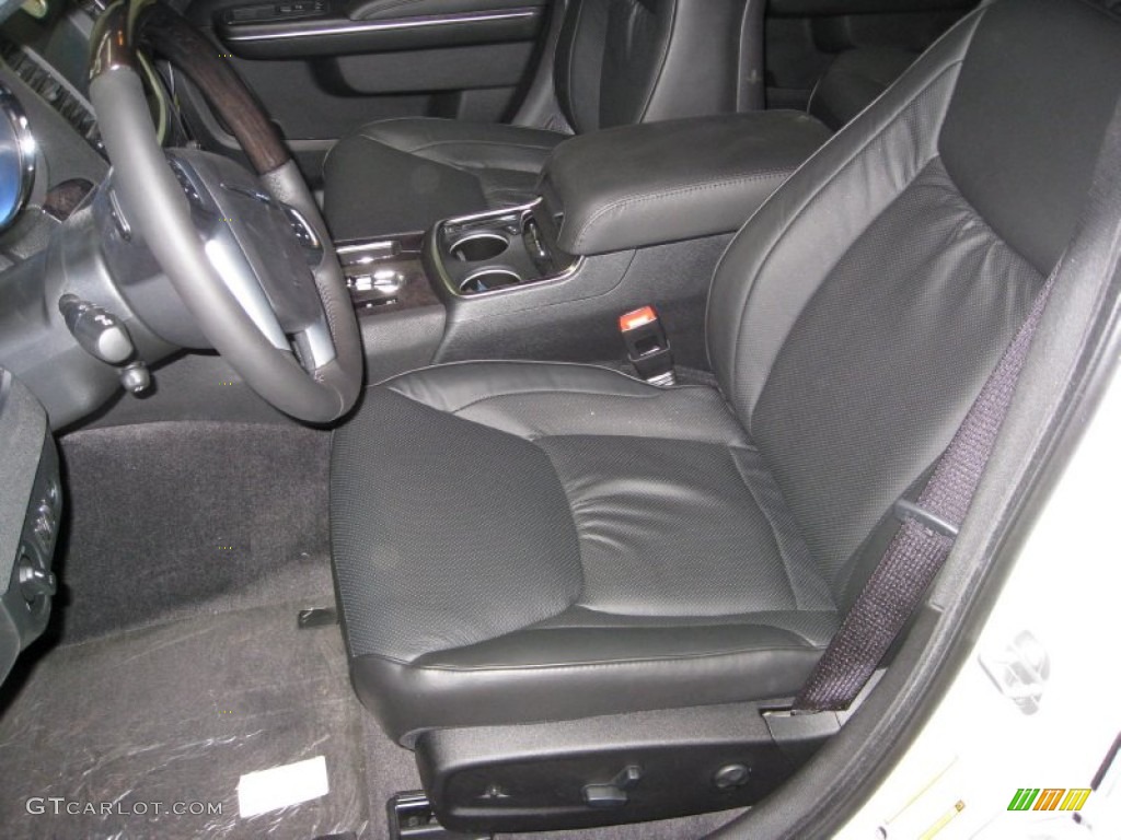 Black Interior 2011 Chrysler 300 C Hemi Photo #50071295
