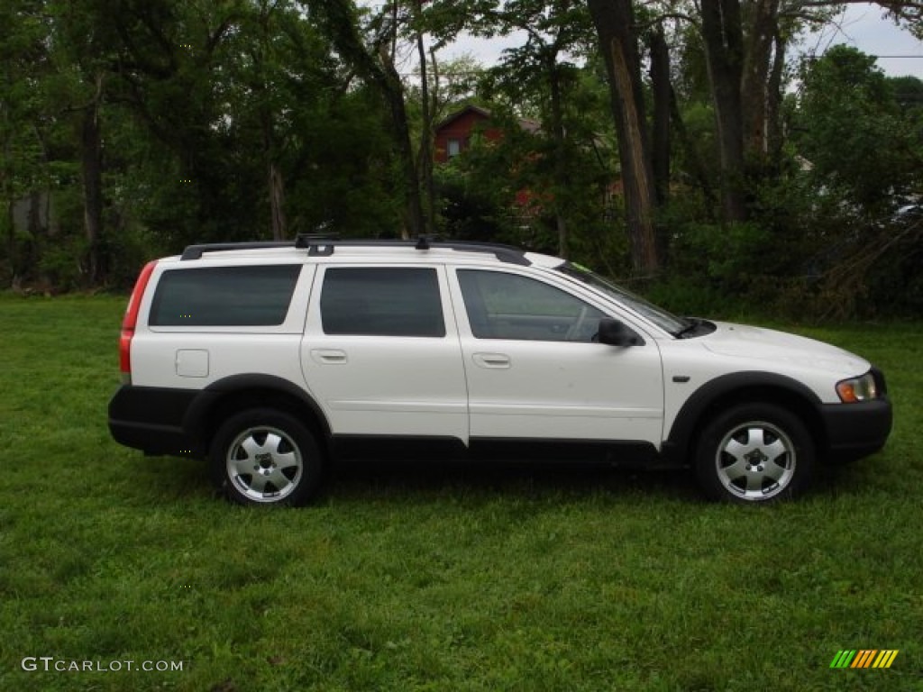 2003 XC70 AWD - White / Beige/Light Sand photo #1