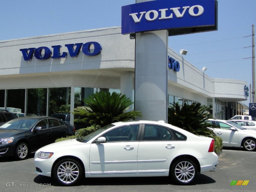 Ice White 2011 Volvo S40 T5 Exterior Photo #50072227