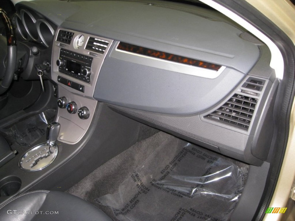 2010 Sebring Limited Sedan - White Gold / Dark Slate Gray photo #20