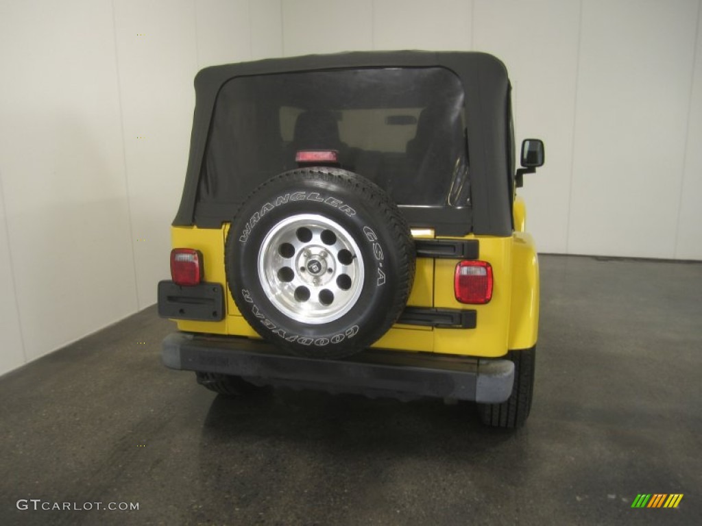 2004 Wrangler X 4x4 - Solar Yellow / Dark Slate Gray photo #10