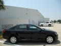 Black - Jetta SE Sedan Photo No. 8