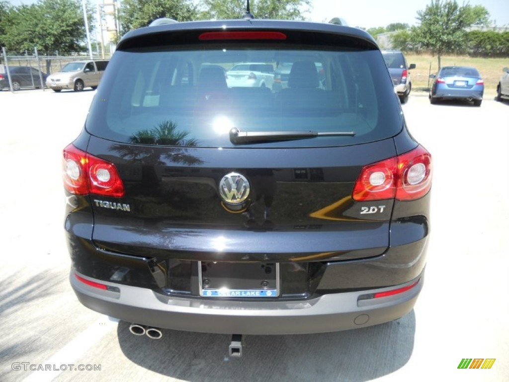 2011 Tiguan SE - Deep Black Metallic / Sandstone photo #6