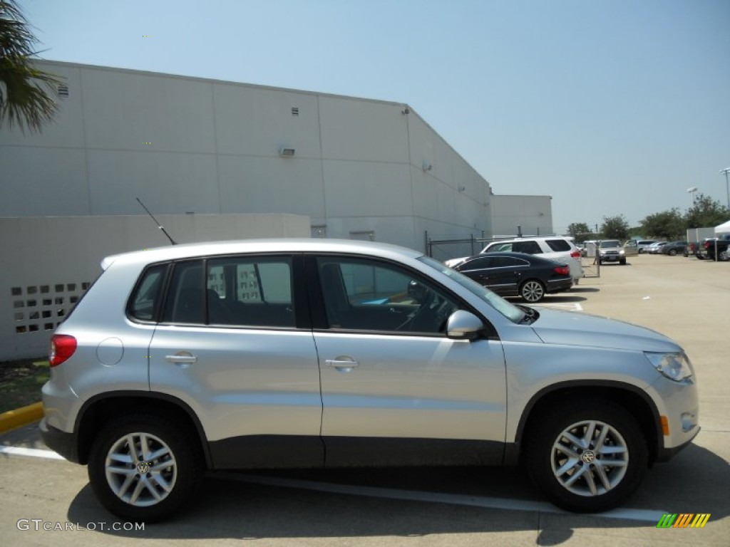 2011 Tiguan S - Reflex Silver Metallic / Charcoal photo #8