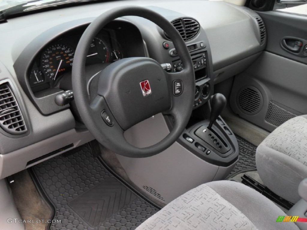 Gray Interior 2003 Saturn VUE V6 Photo #50077195