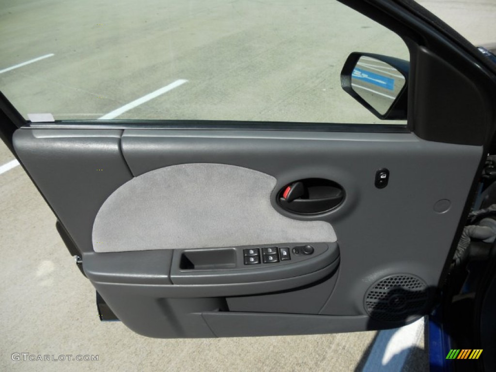 2003 Saturn ION 3 Sedan Gray Door Panel Photo #50078497