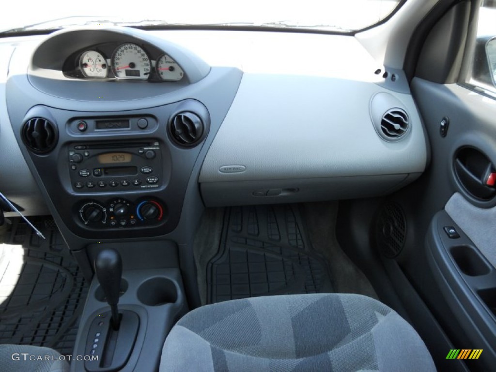 2003 Saturn ION 3 Sedan Gray Dashboard Photo #50078548