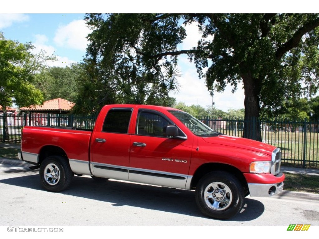 2004 Ram 1500 SLT Quad Cab 4x4 - Flame Red / Dark Slate Gray photo #11