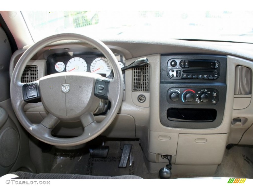 2004 Ram 1500 SLT Quad Cab 4x4 - Flame Red / Dark Slate Gray photo #59