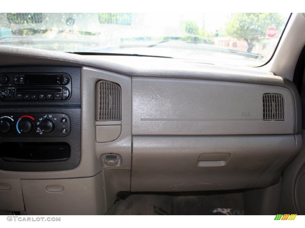 2004 Ram 1500 SLT Quad Cab 4x4 - Flame Red / Dark Slate Gray photo #60