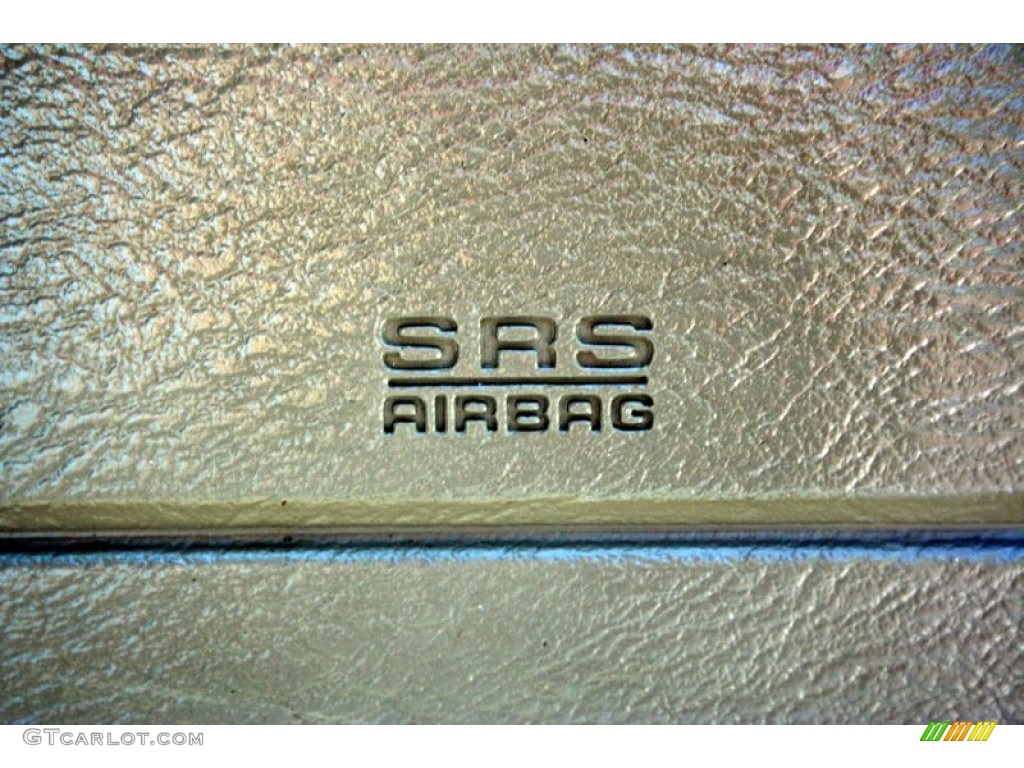 2004 Ram 1500 SLT Quad Cab 4x4 - Flame Red / Dark Slate Gray photo #76