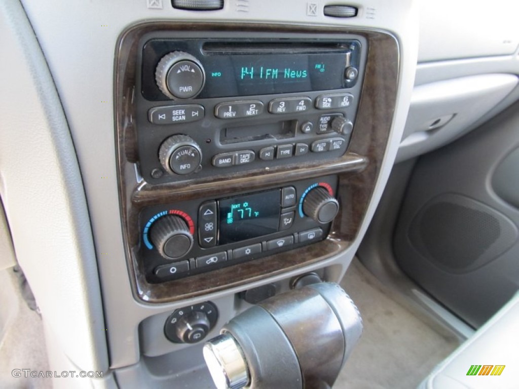 2007 Buick Rainier CXL AWD Controls Photos