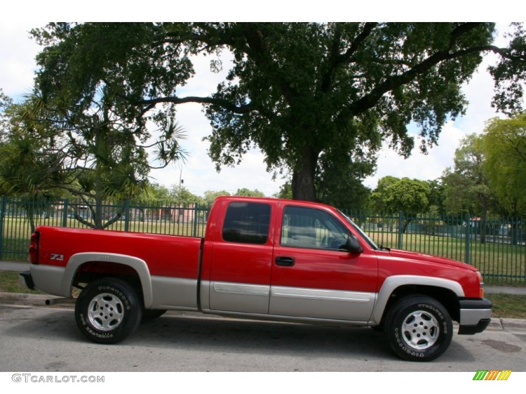 2004 Silverado 1500 Z71 Extended Cab 4x4 - Victory Red / Dark Charcoal photo #10