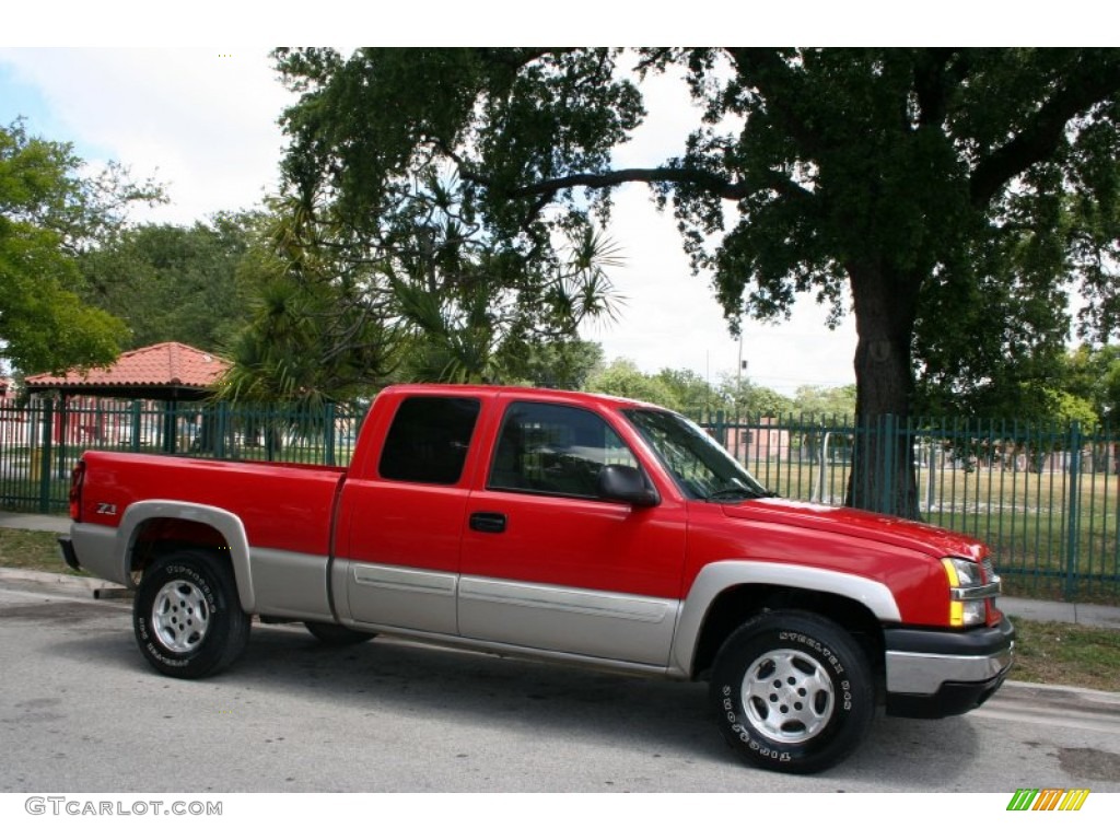 2004 Silverado 1500 Z71 Extended Cab 4x4 - Victory Red / Dark Charcoal photo #11