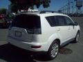 2011 Diamond White Pearl Mitsubishi Outlander SE AWD  photo #5