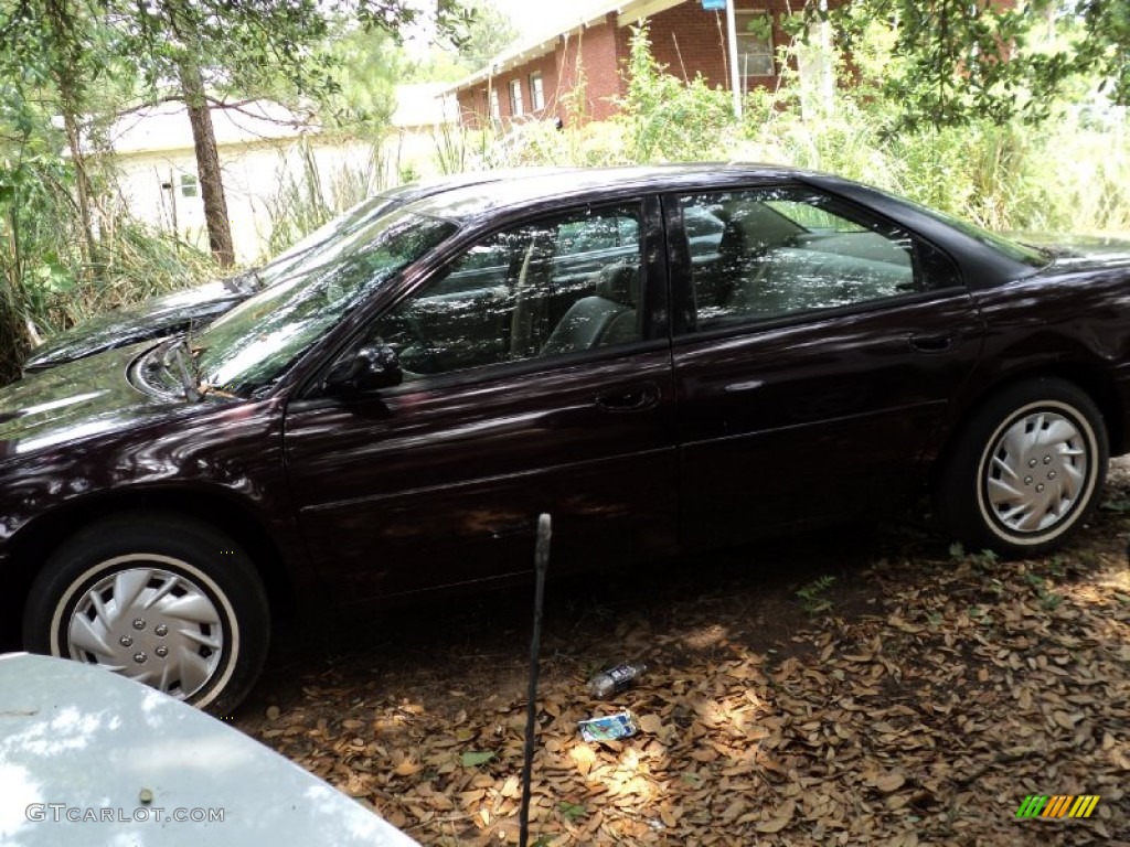 1994 Intrepid Sedan - Black Cherry Pearl / Beige photo #2