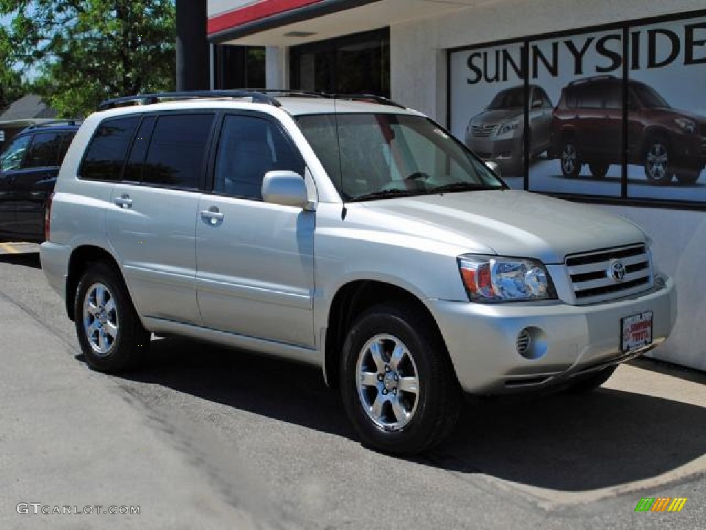 2004 Highlander V6 4WD - Millenium Silver Metallic / Ash photo #8