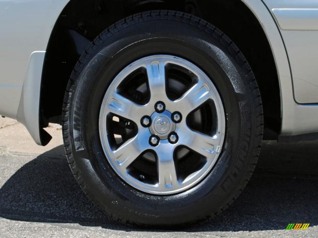 2004 Highlander V6 4WD - Millenium Silver Metallic / Ash photo #10