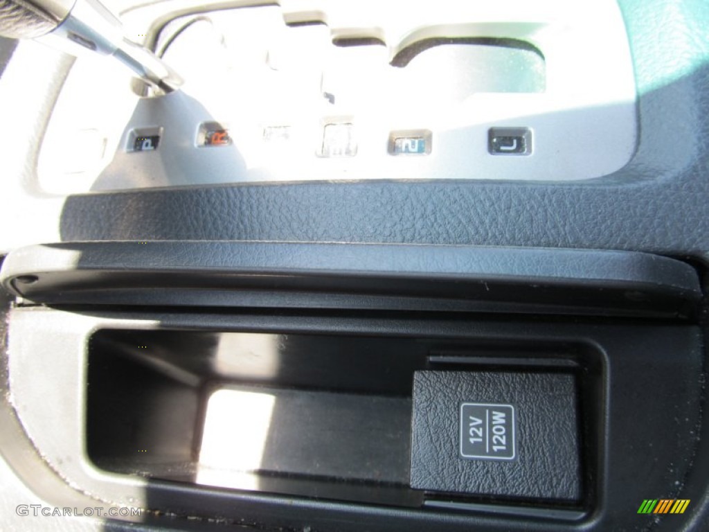 2004 4Runner Sport Edition 4x4 - Natural White / Dark Charcoal photo #13