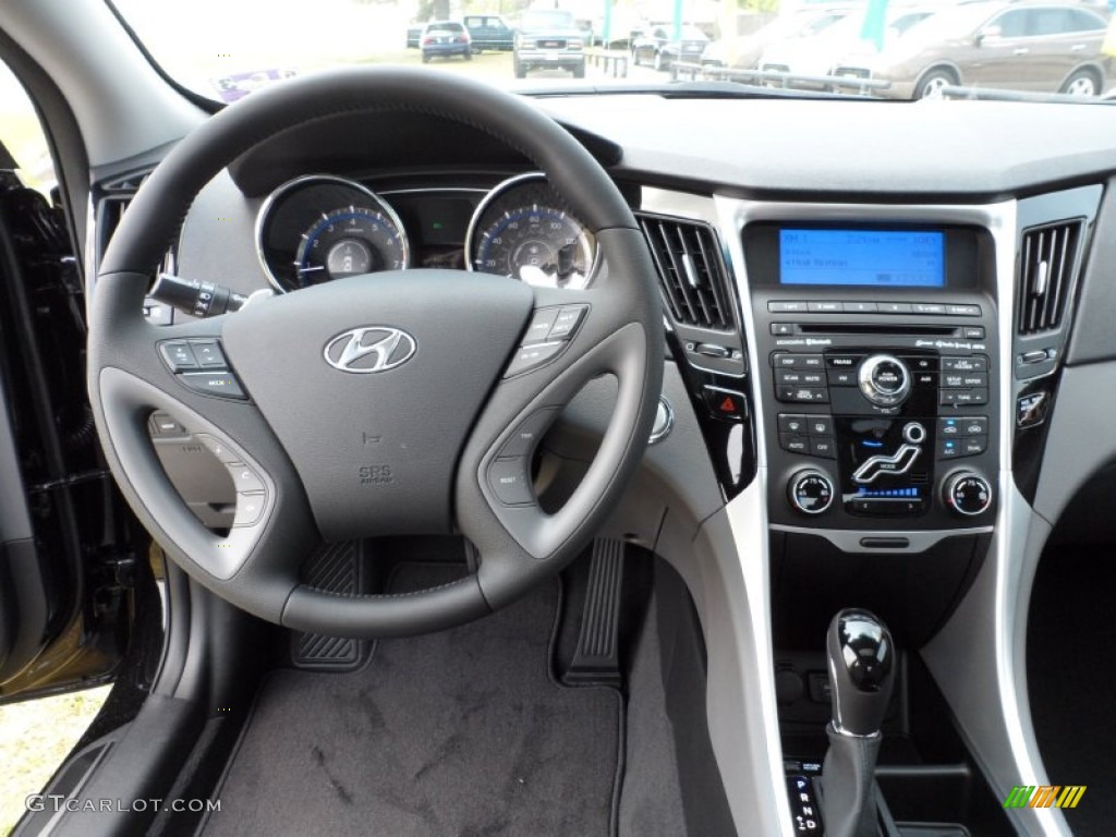 2011 Sonata Limited 2.0T - Midnight Black / Gray photo #29