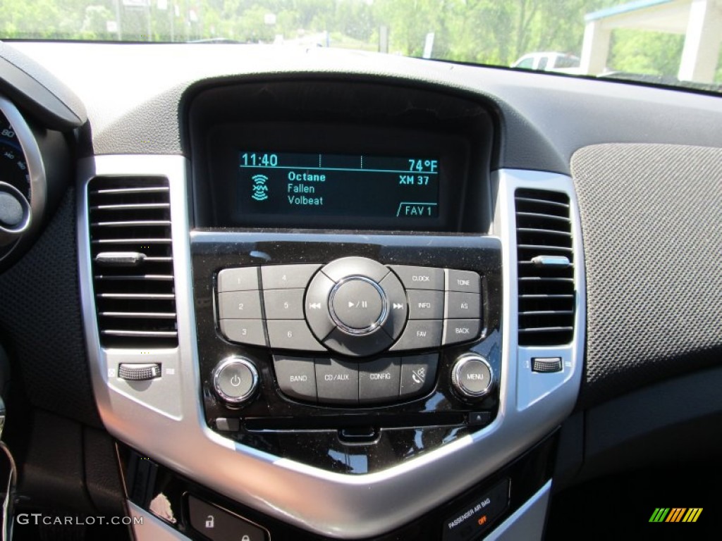 2011 Chevrolet Cruze ECO Controls Photo #50092362