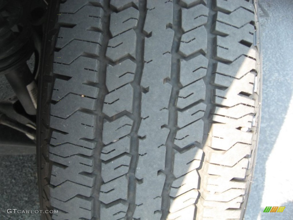 2010 F150 XL Regular Cab - Ingot Silver Metallic / Medium Stone photo #16