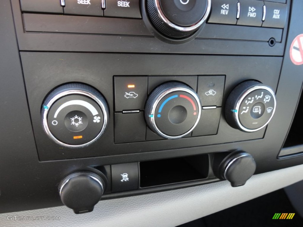2011 Chevrolet Silverado 1500 LT Crew Cab Controls Photo #50093490