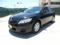 Black - Camry LE Photo No. 7