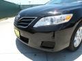 Black - Camry LE Photo No. 10