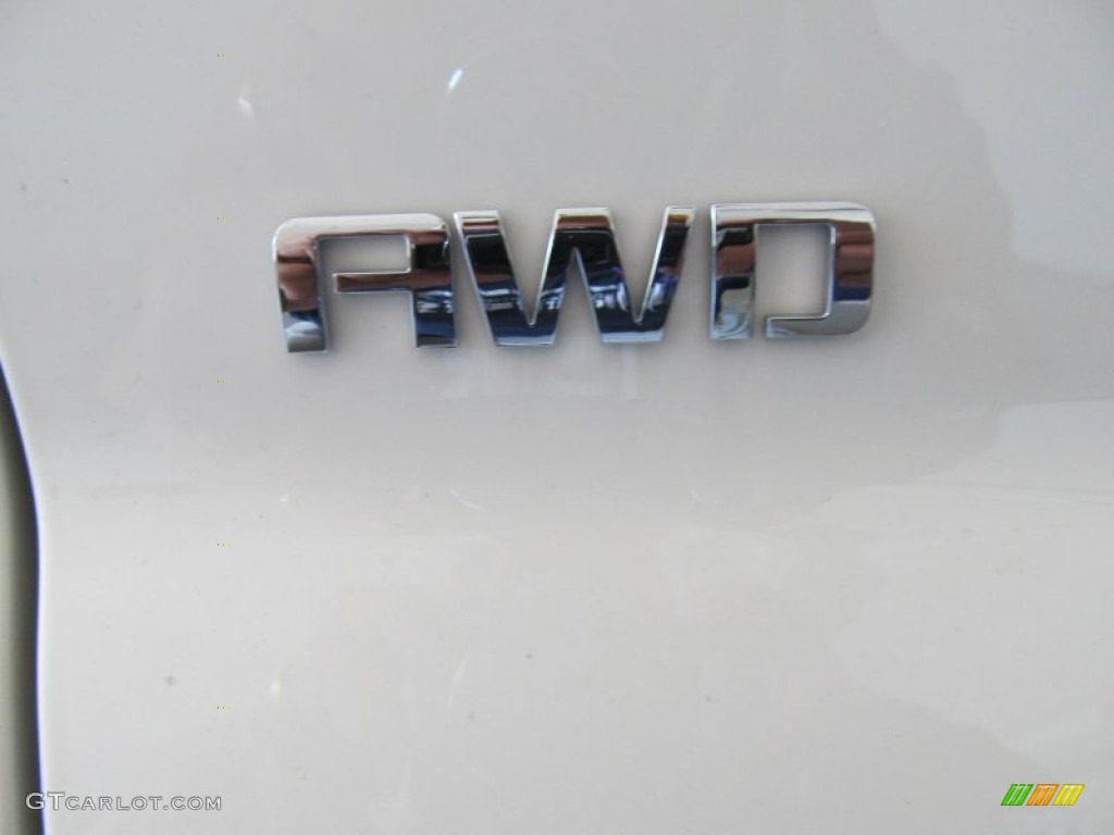 2011 Traverse LT AWD - White / Ebony/Ebony photo #7