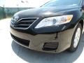 Black - Camry LE Photo No. 10