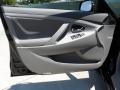 Black - Camry LE Photo No. 22