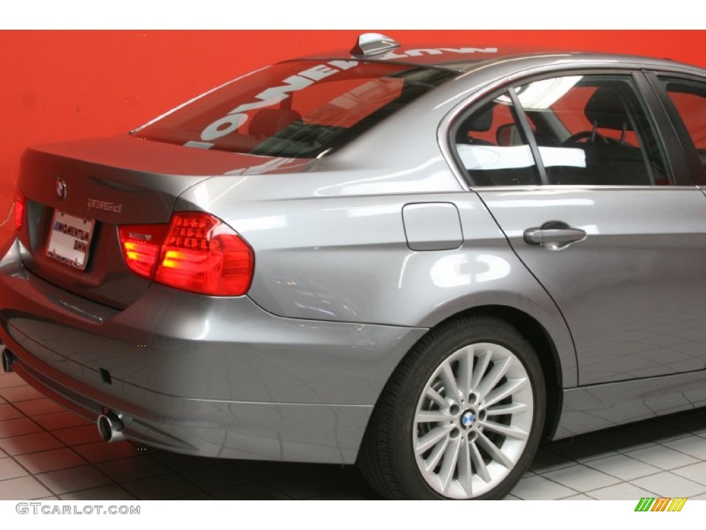 2011 3 Series 335d Sedan - Space Gray Metallic / Black photo #14