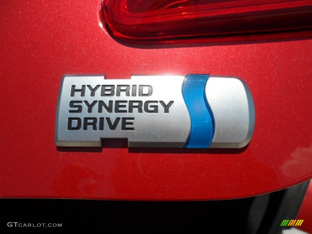 2011 Toyota Camry Hybrid Marks and Logos Photos