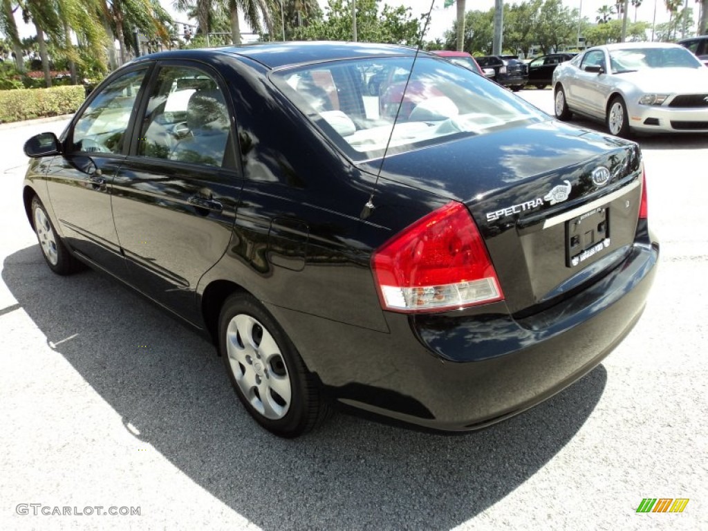 2007 Spectra EX Sedan - Black / Gray photo #9