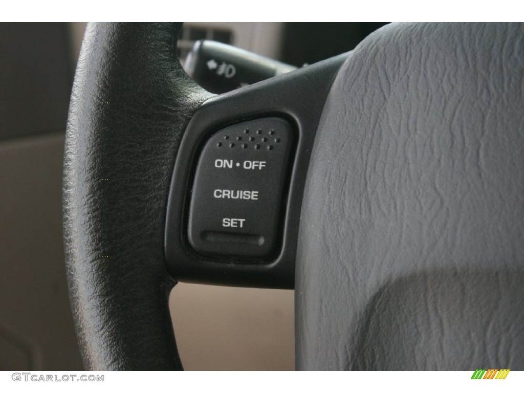 2004 Grand Cherokee Laredo - Stone White / Taupe photo #34