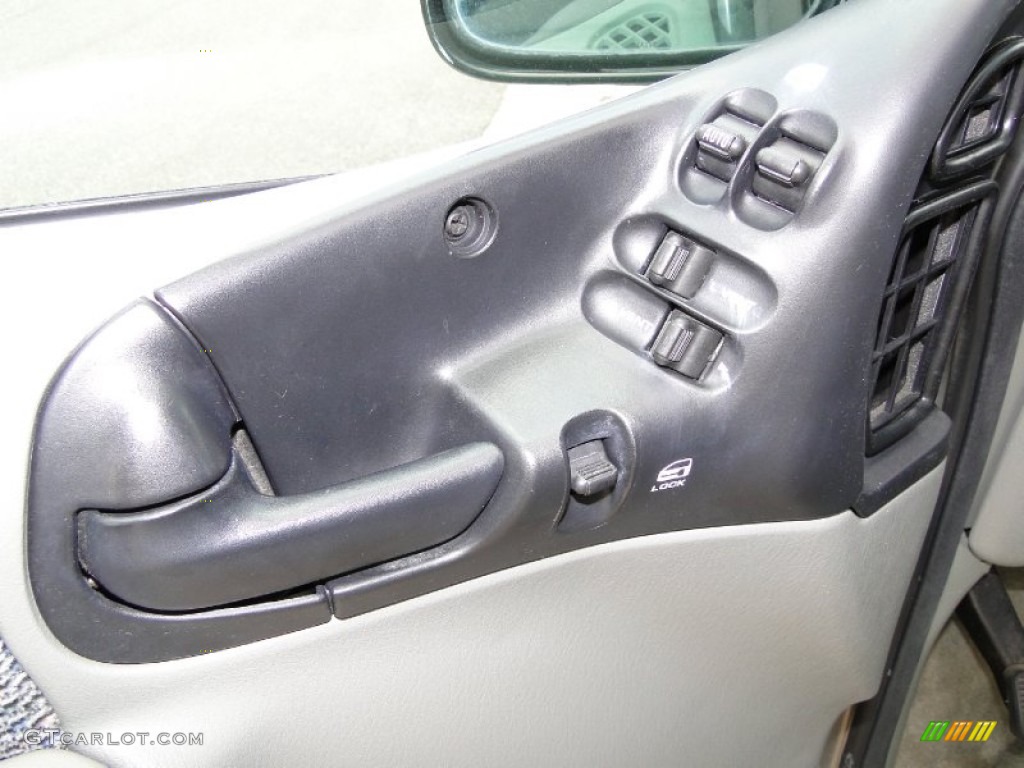 1997 Dodge Grand Caravan SE Controls Photo #50103327