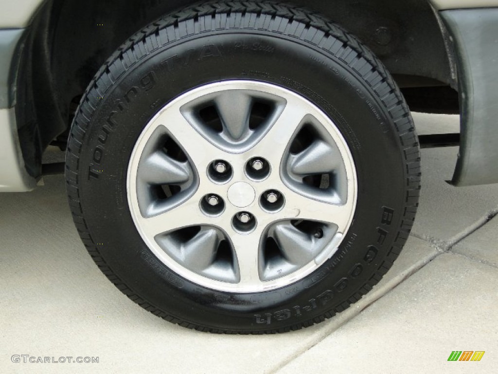 1997 Dodge Grand Caravan SE Wheel Photo #50103711