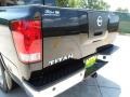 Galaxy Black - Titan SE Crew Cab Photo No. 25
