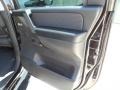 Galaxy Black - Titan SE Crew Cab Photo No. 32