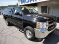 Black - Silverado 2500HD LT Regular Cab 4x4 Photo No. 2