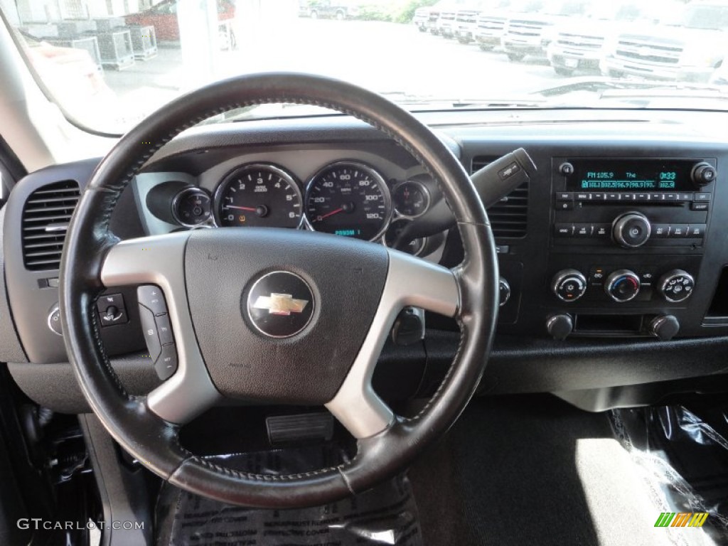 2007 Chevrolet Silverado 2500HD LT Regular Cab 4x4 Ebony Steering Wheel Photo #50107173
