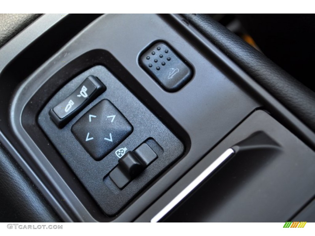 2005 Maserati Spyder Cambiocorsa Controls Photo #50107278