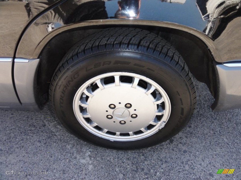 1992 Mercedes-Benz E Class 300 D Sedan Wheel Photo #50107854